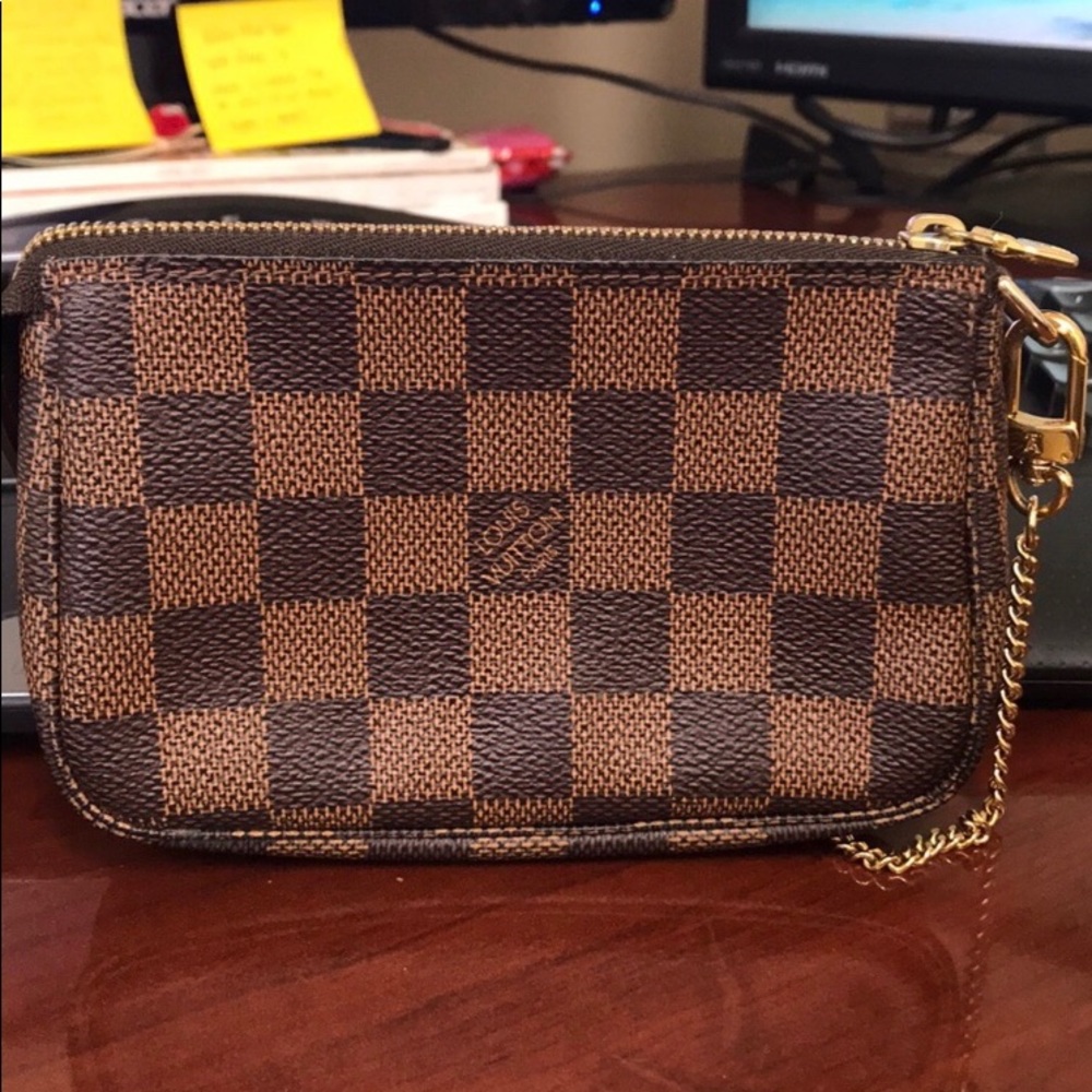 Louis Vuitton Damier Ebene Mini Pochette
